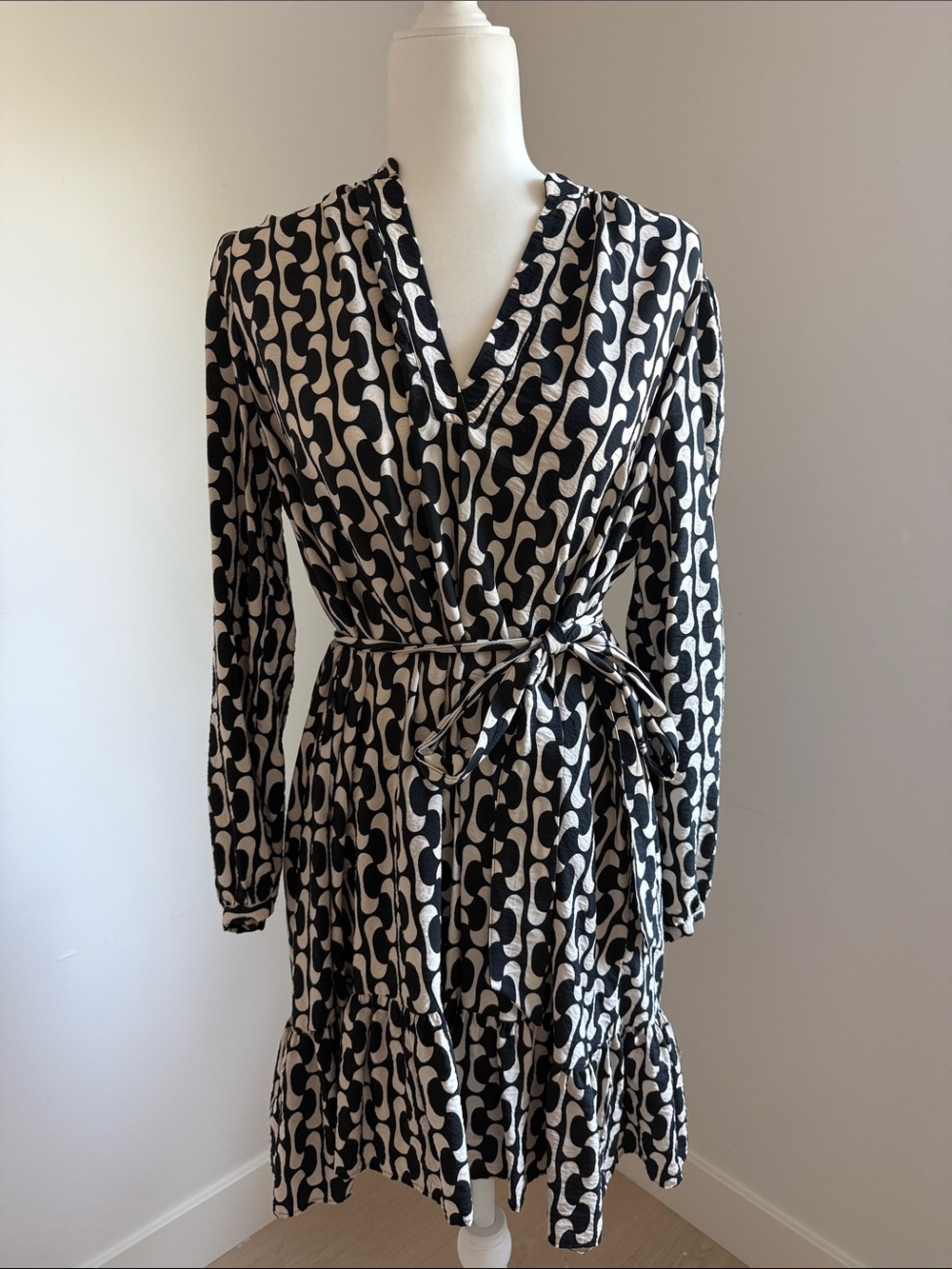 Zara Black and White Long-Sleeve Geometric Wrap Dress